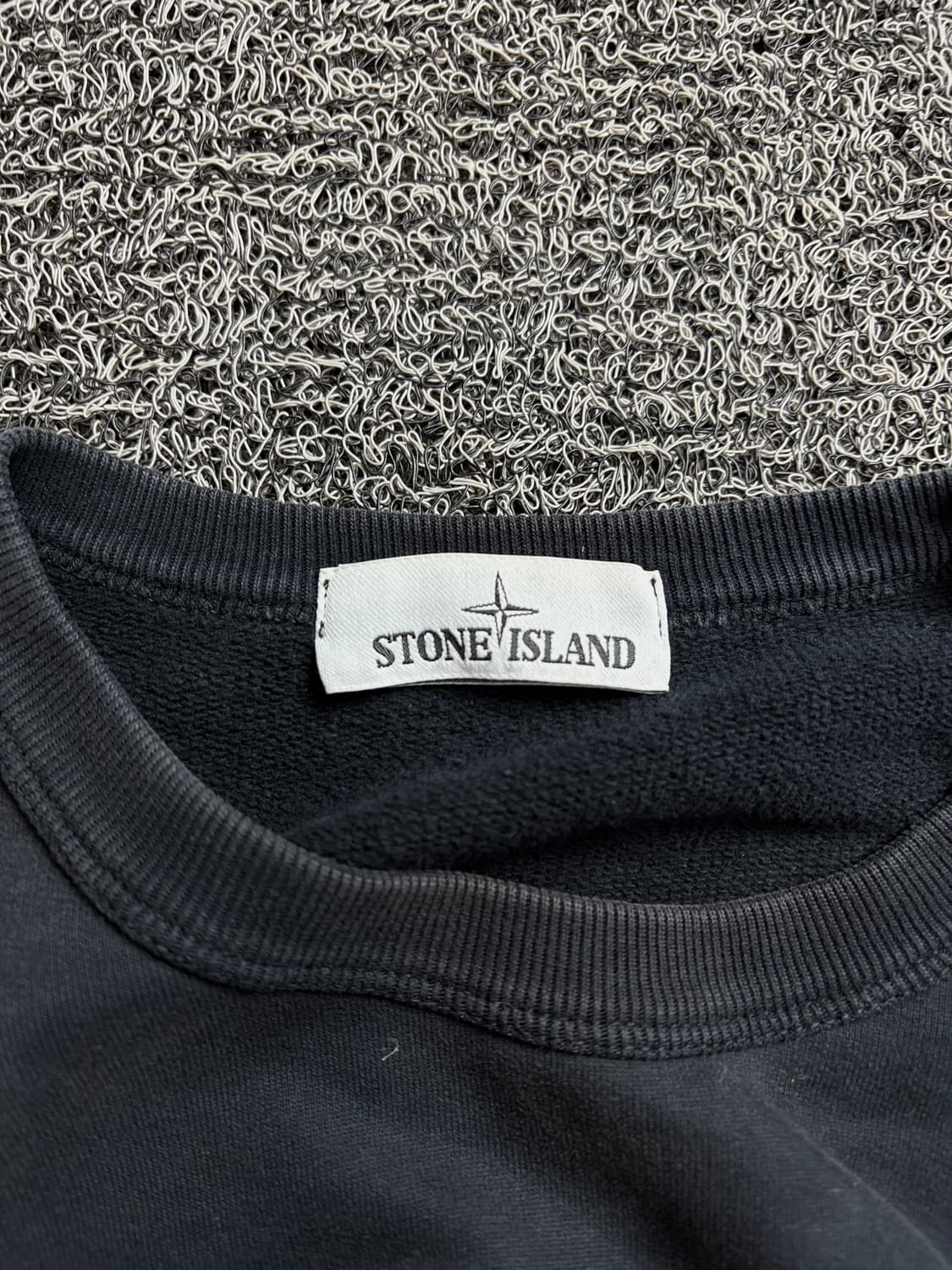 스톤아일랜드 정품 블랙 크루넥 코튼 맨투맨 2508 상품이미지3