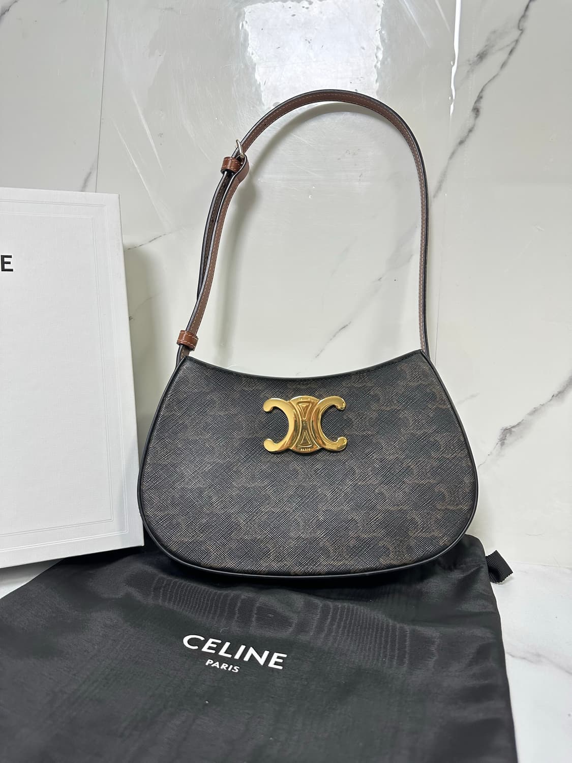 [A+ 정품] 셀리는 미디엄 틸리백 탄 상품이미지2