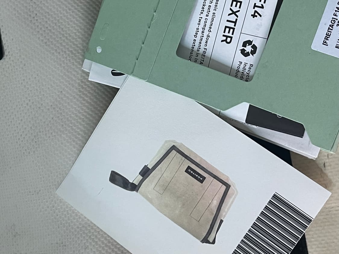 (네고가능!!!)프라이탁 덱스터 올화이트 상품이미지6