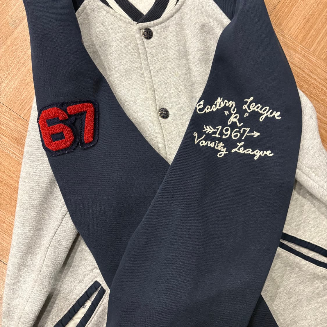 폴로 랄프로렌 그레이&네이비 플리스 바시티 자켓 상품이미지5