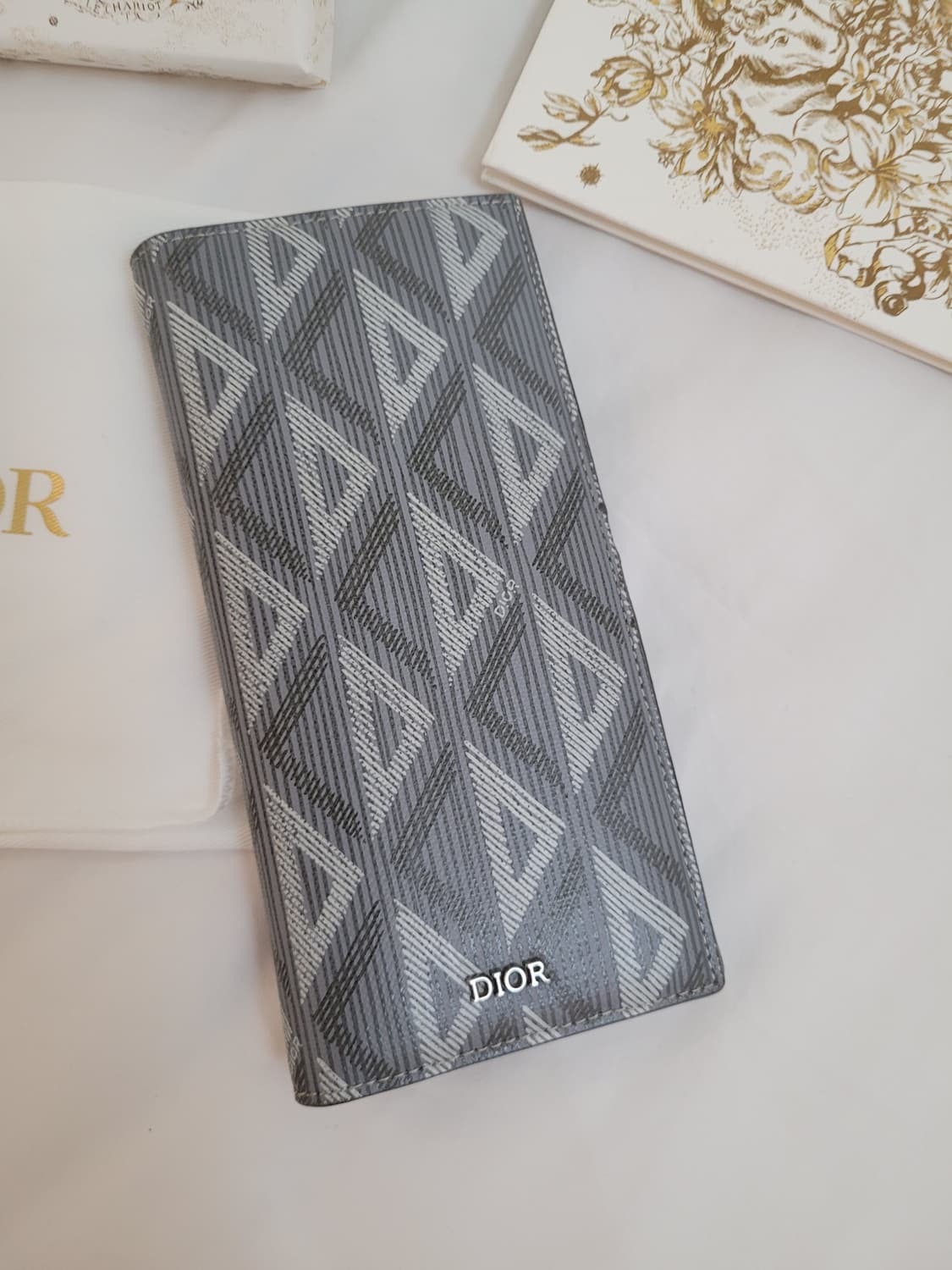 디올 다이아몬드 장지갑 상품이미지2
