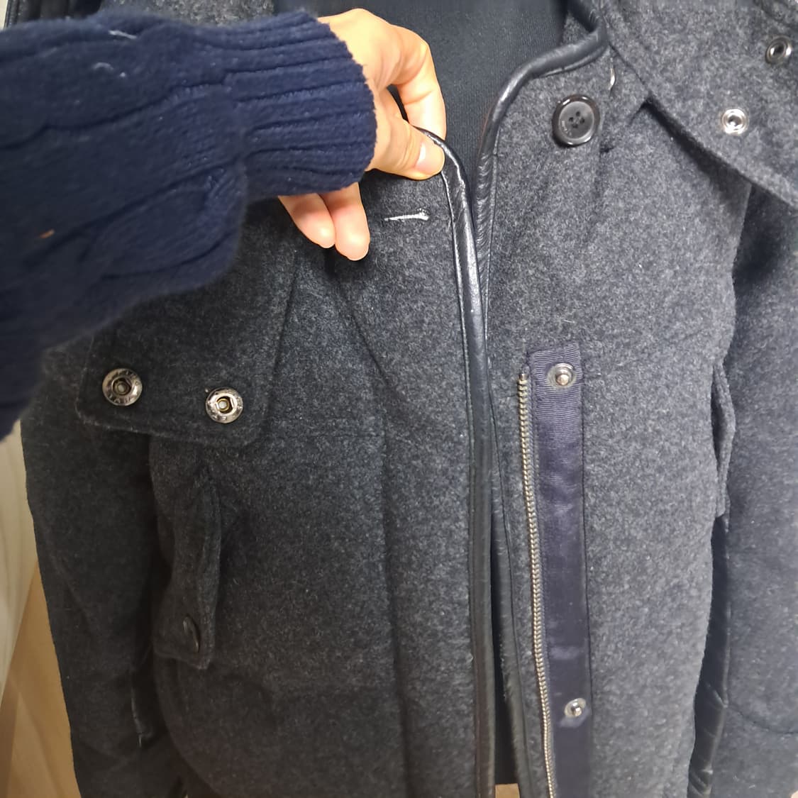 maje 마쥬 여성 모 혼방 가죽트리밍 다운 패딩 코트 95(약55~66 상품이미지5