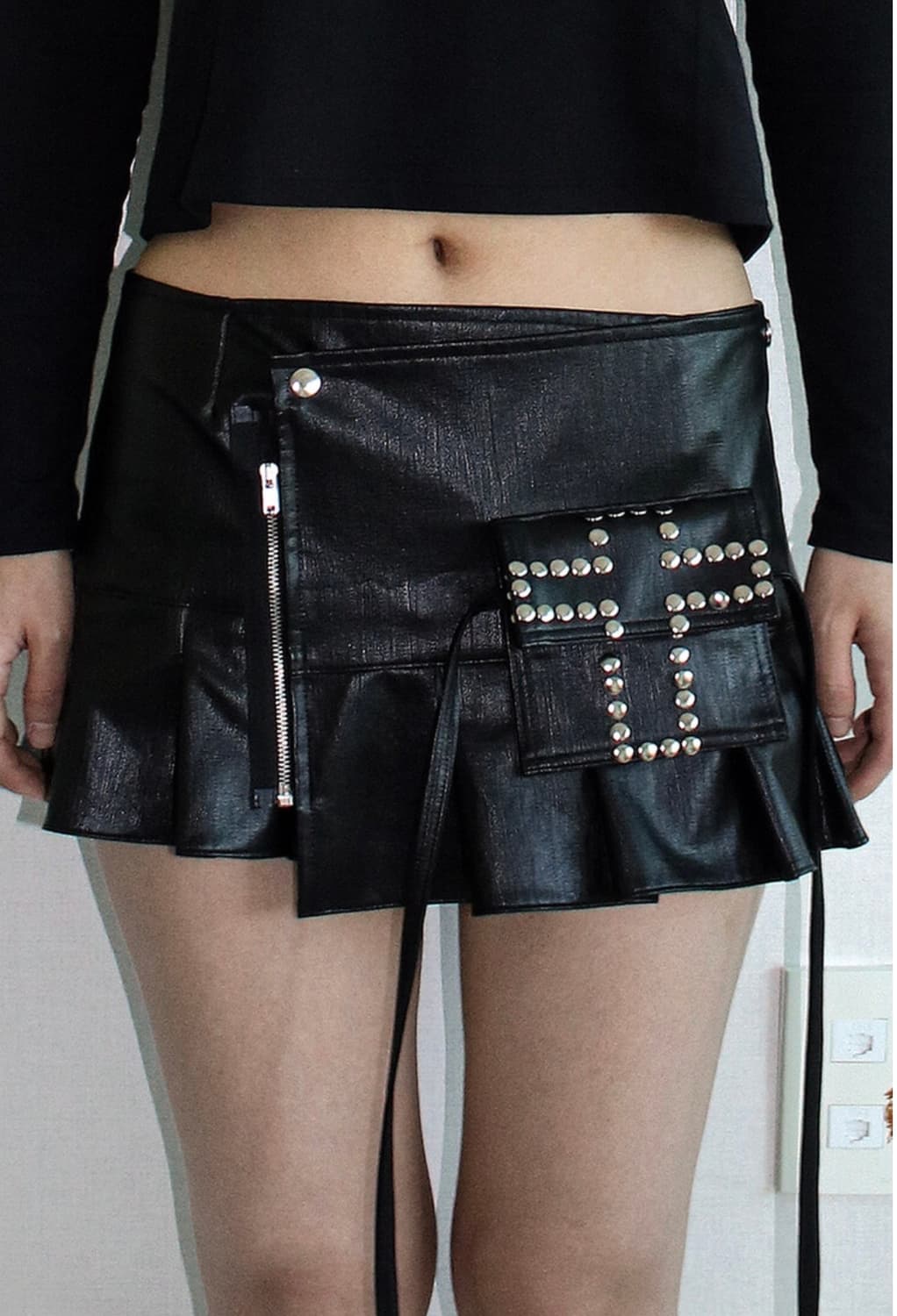  Taae Pleated Wrap Skirt 001 black 상품이미지1