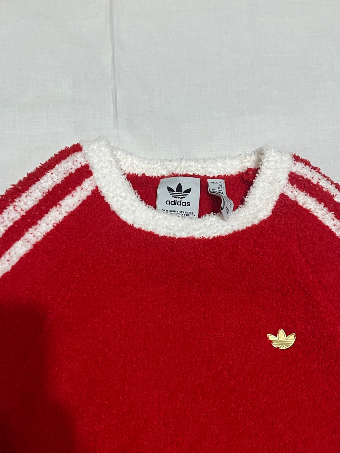 아디다스 프리미엄 플러피 니트 티셔츠 상품이미지2