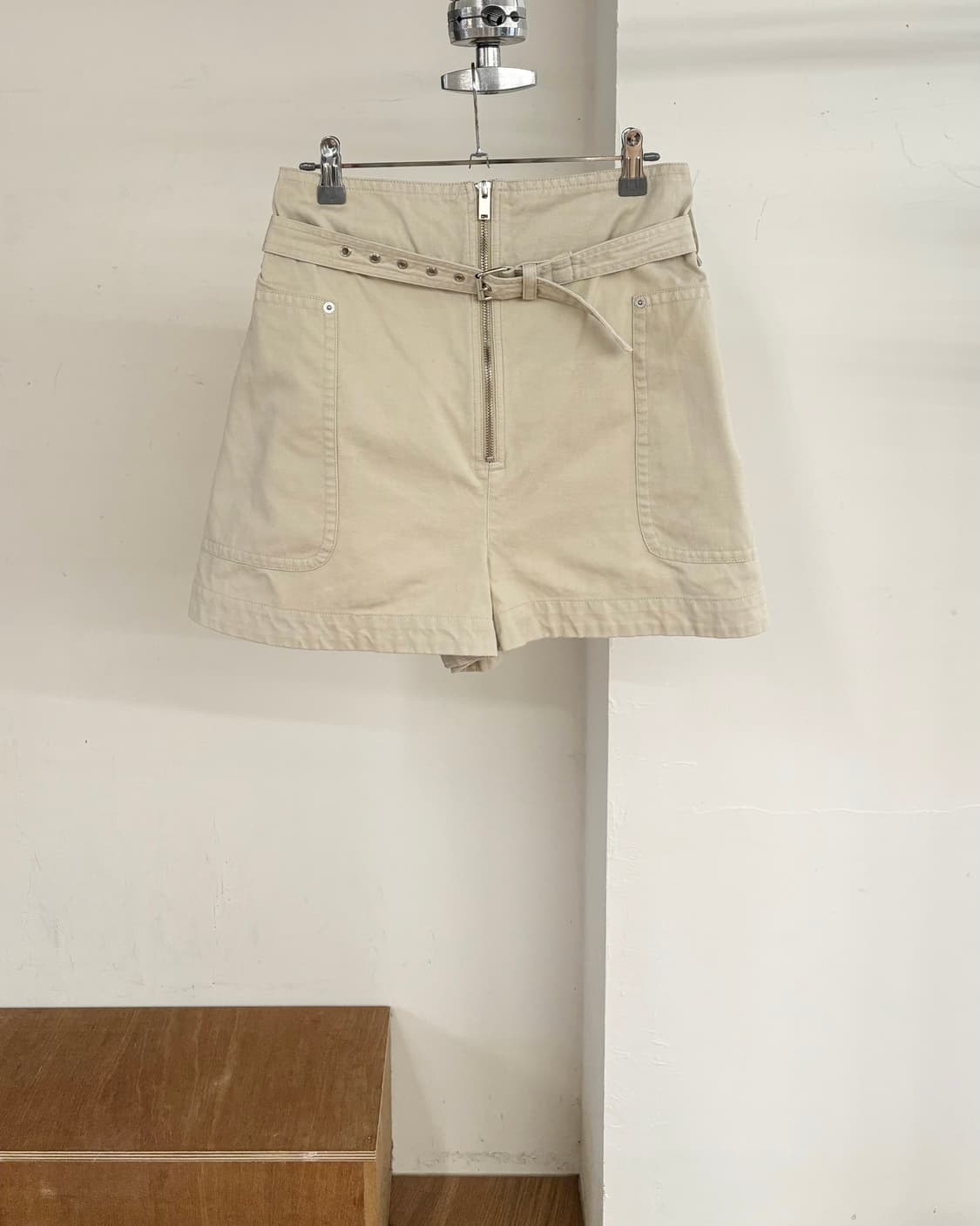 이자벨 마랑 아이보리 에뚜왈 파라나 벨티드 쇼츠 상품이미지1