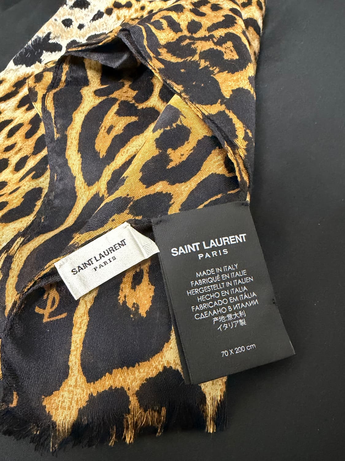 [새상품] 생로랑 레오파드 실크 스카프 상품이미지3