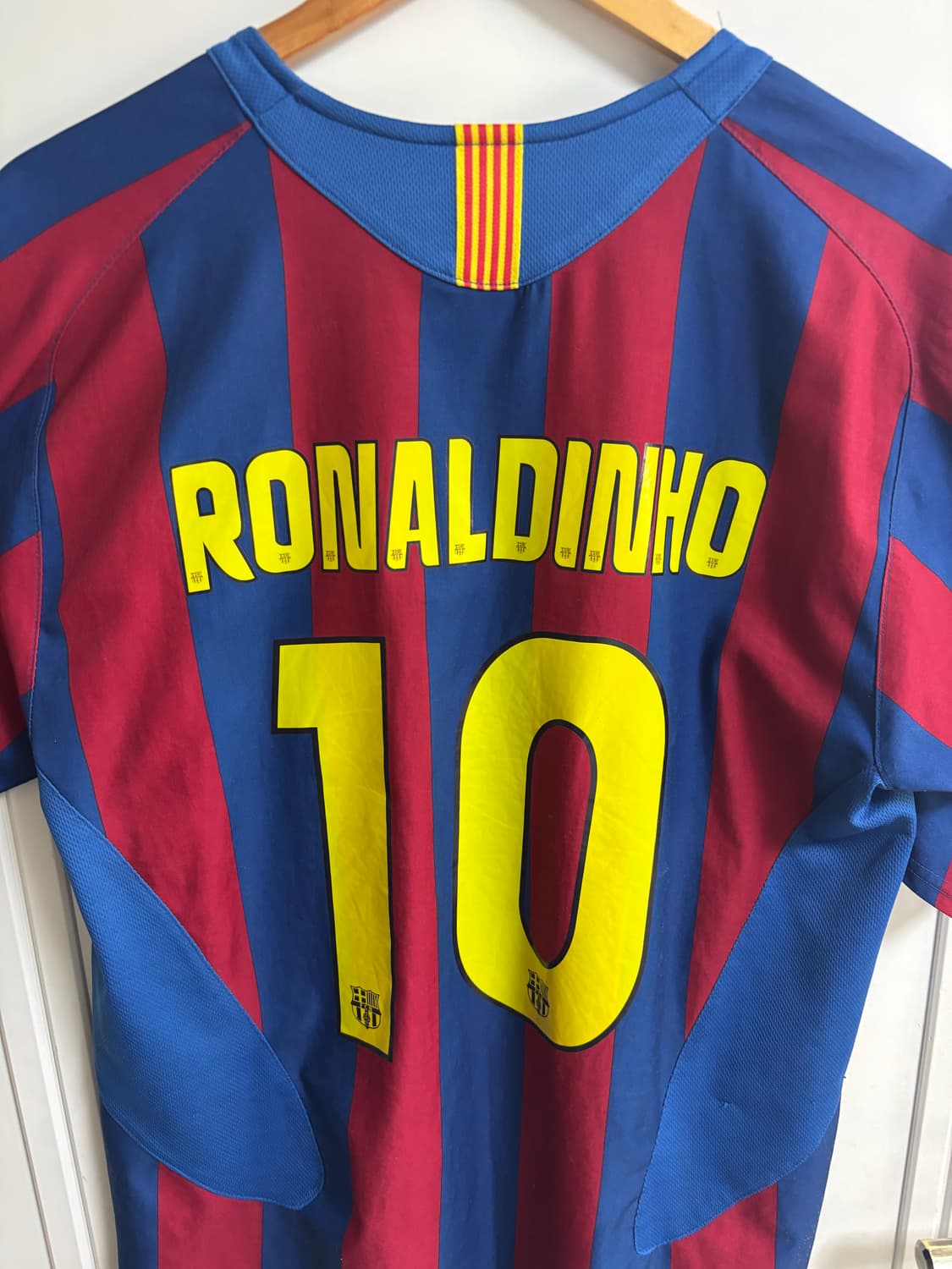 0405 바르셀로나 호나우지뉴 마킹 유니폼 상품이미지2