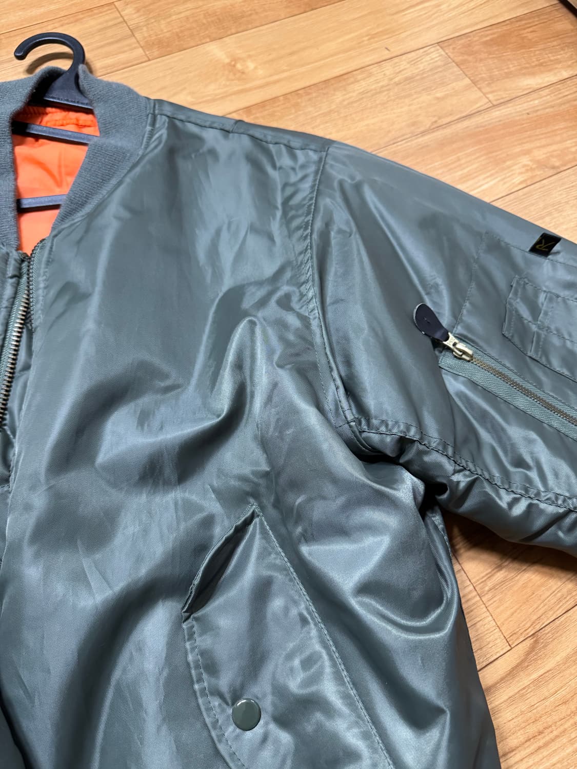 로스코 ma-1 flight jacket 세이지 그린 상품이미지3