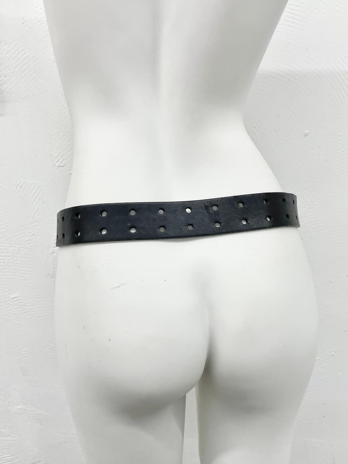 리얼레더 펀칭 버클 벨트 상품이미지4