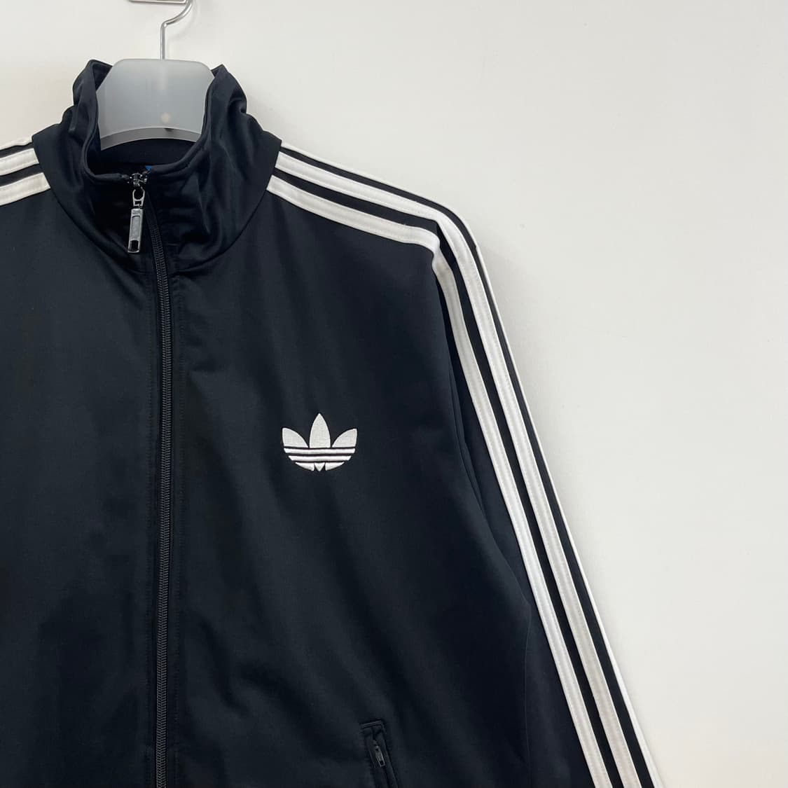 아디다스 구파이어버드 블랙 트랙탑 져지 상품이미지4