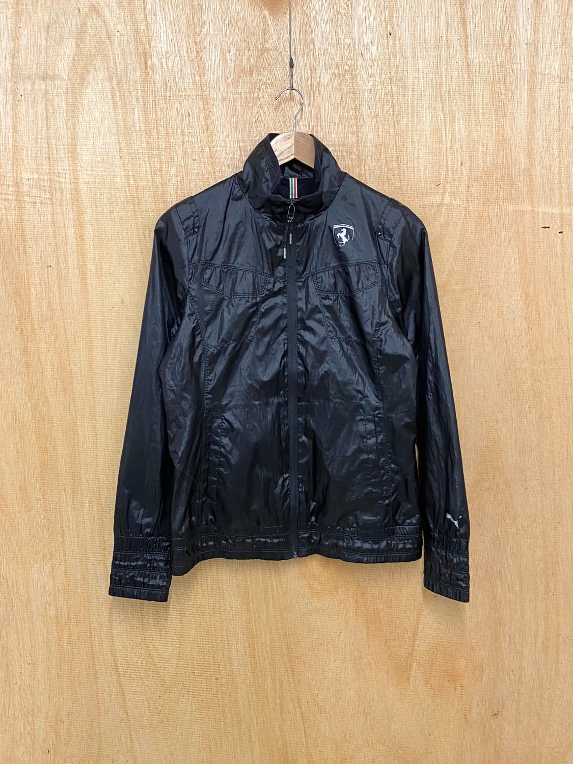 PUMA x FERRARI wind breaker 퓨마 페라리 바람막이 상품이미지1