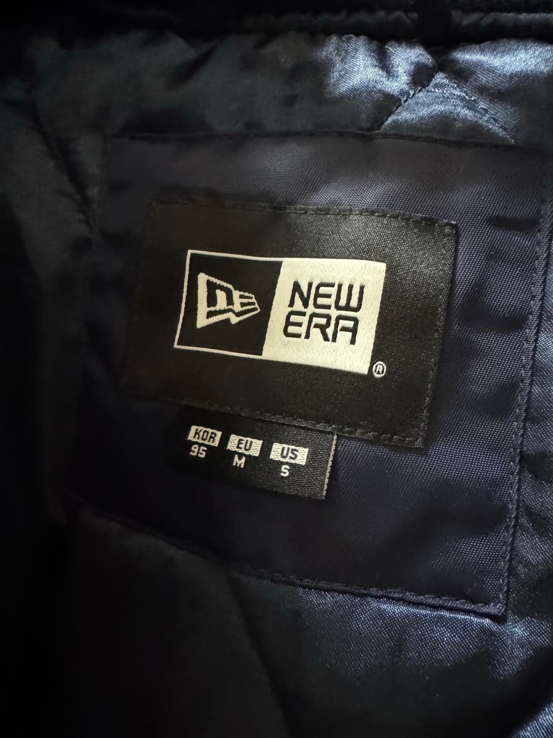 뉴에라 MLB 뉴욕 양키스 스타디움 재킷 미드나잇 네이비 13781135 상품이미지4