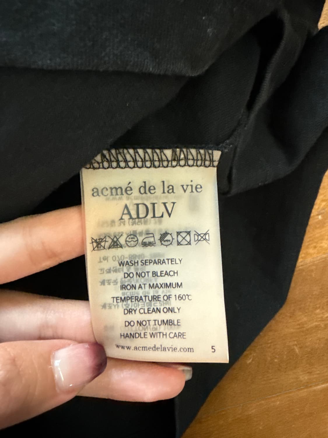 아크메드라비 반팔티 상품이미지4