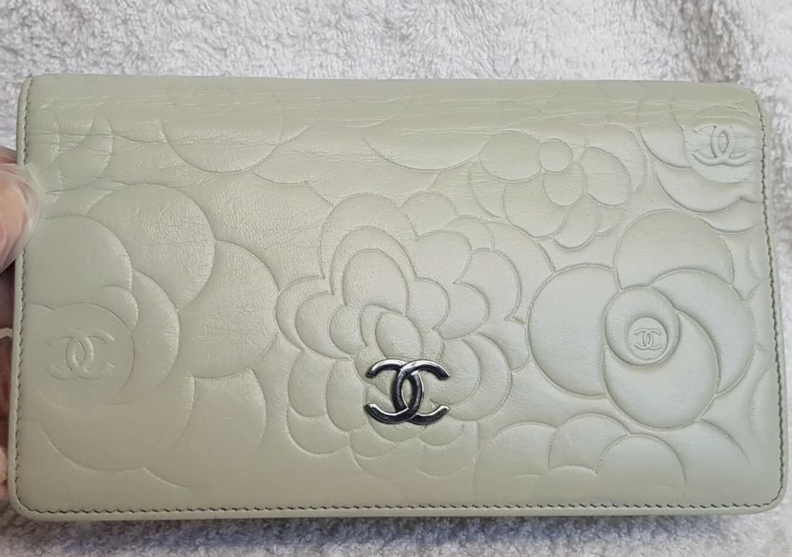 [정품,풀구성] 샤넬 CC로고 램스킨 아이보리 플랩 장지갑 (실버 로고) 상품이미지1