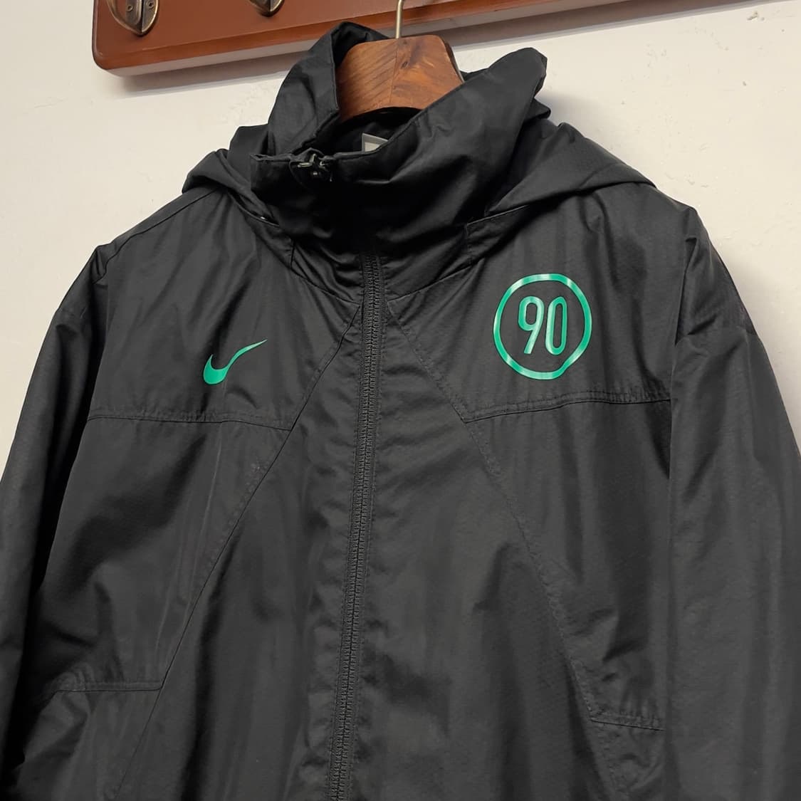 나이키 토탈 90 바람막이 후디 자켓   상품이미지2