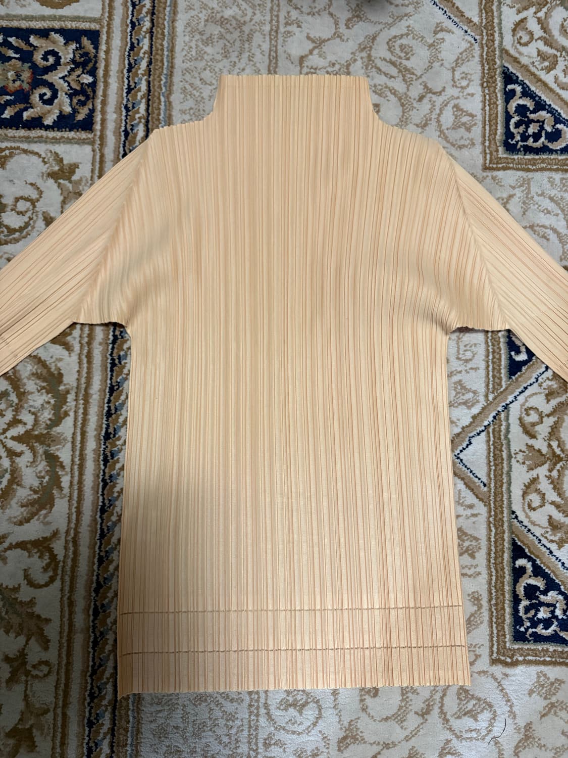 이세이미야케 플리츠 플리즈 롱슬리브  상품이미지4