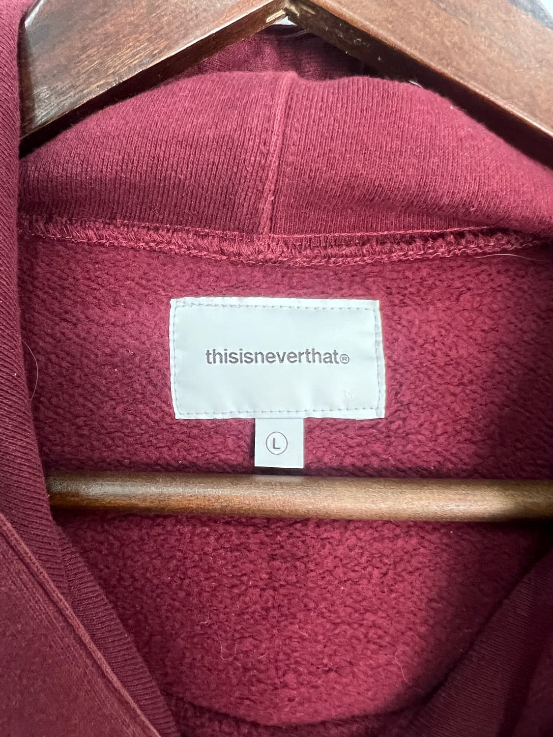 thisisneverthat 버건디 후드티 상품이미지2