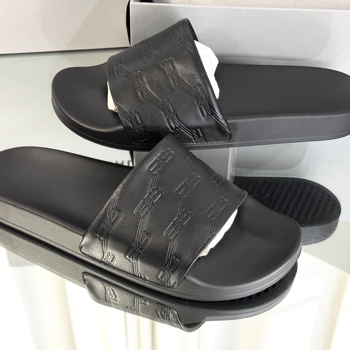 [새상품/42] 발렌시아가 BB 엠보싱 슬리퍼 상품이미지3