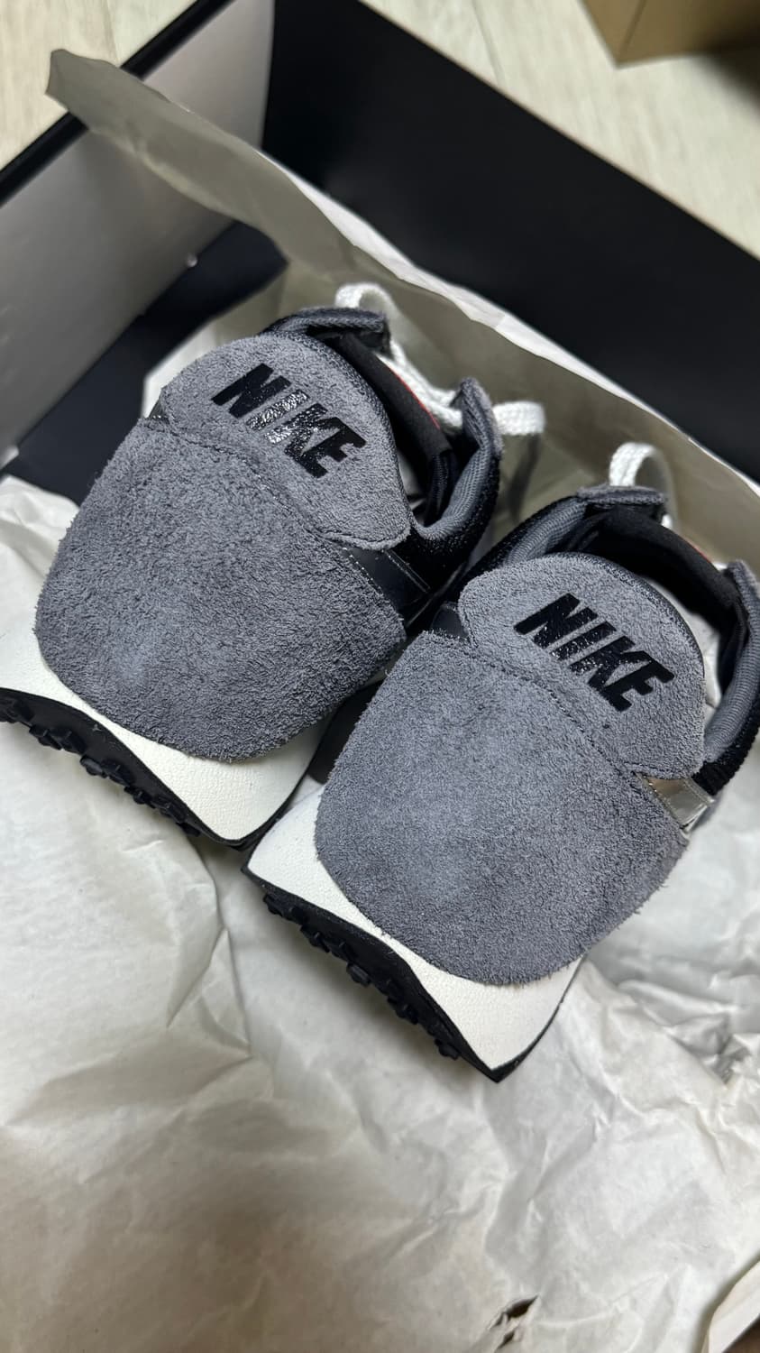 나이키 데이브레이크 메탈릭 실버 280 상품이미지3