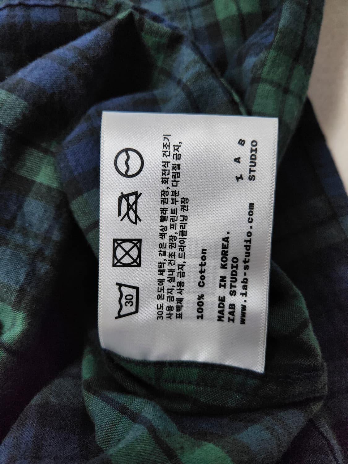 아이앱스튜디오 블랙 타탄 셔츠 상품이미지3