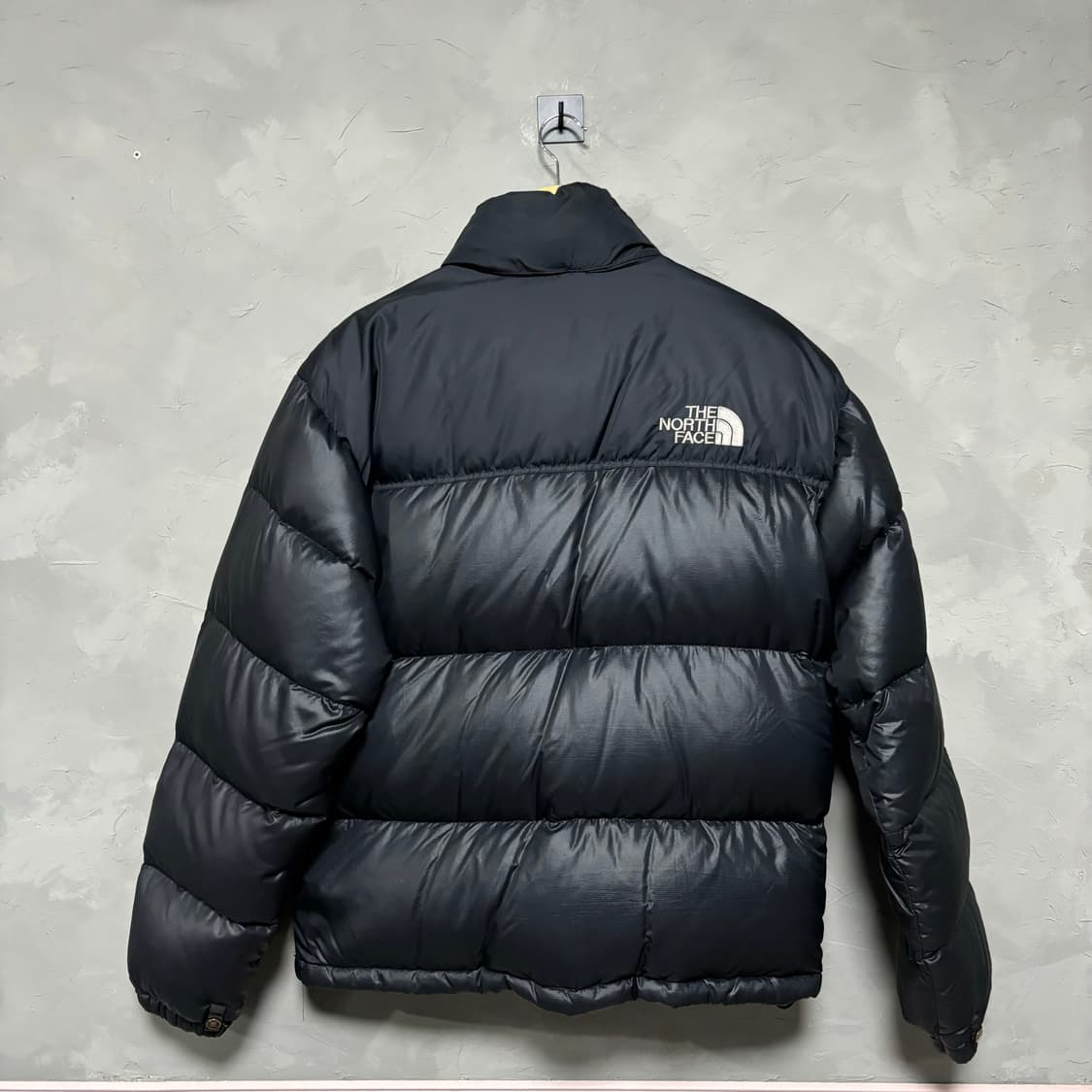 노스페이스 눕시 700 구스다운 패딩 검정 상품이미지4