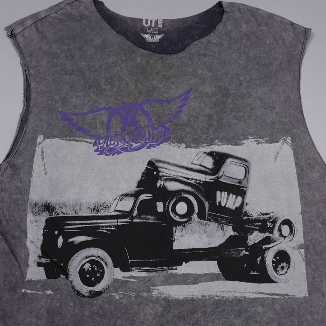 유니클로 X 에어로스미스 그레이 워싱 프린팅 슬리브리스 상품이미지2