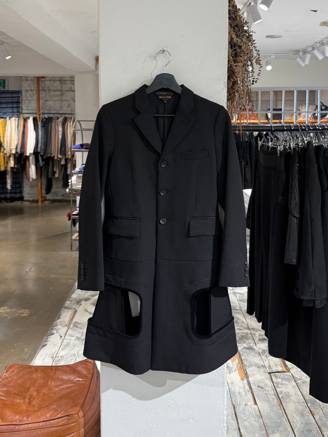 꼼데가르송 2015fw 블랙 컷아웃 자켓 상품이미지1