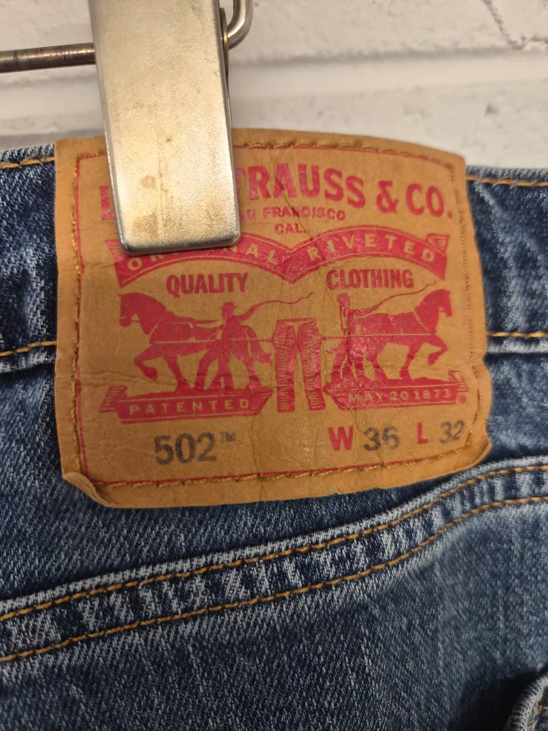 36) 리바이스 502 스트레이트 핏 데님 팝니다 상품이미지3