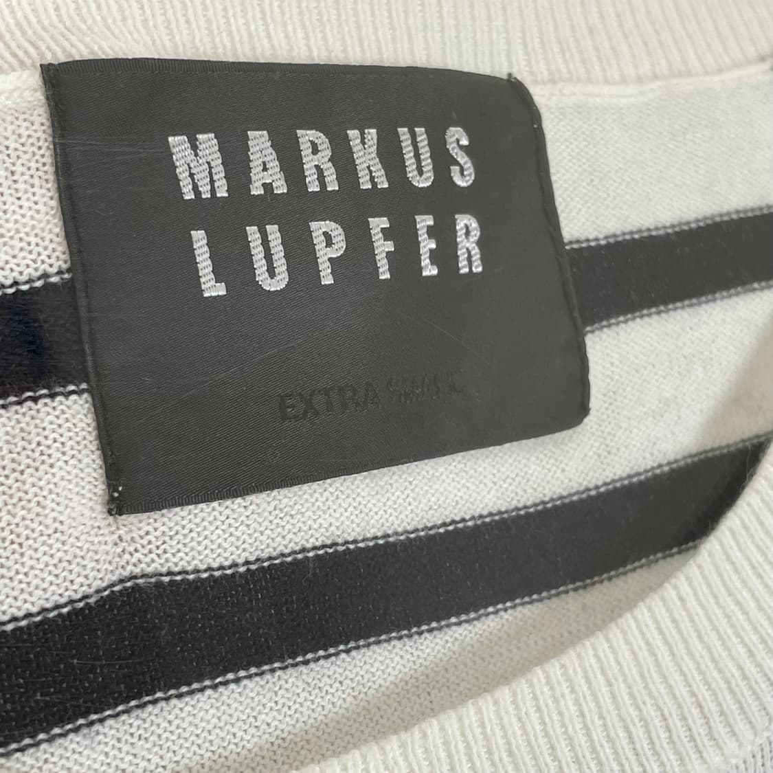Markus lupfer 마커스루퍼 입술 니트 티셔츠 상품이미지2