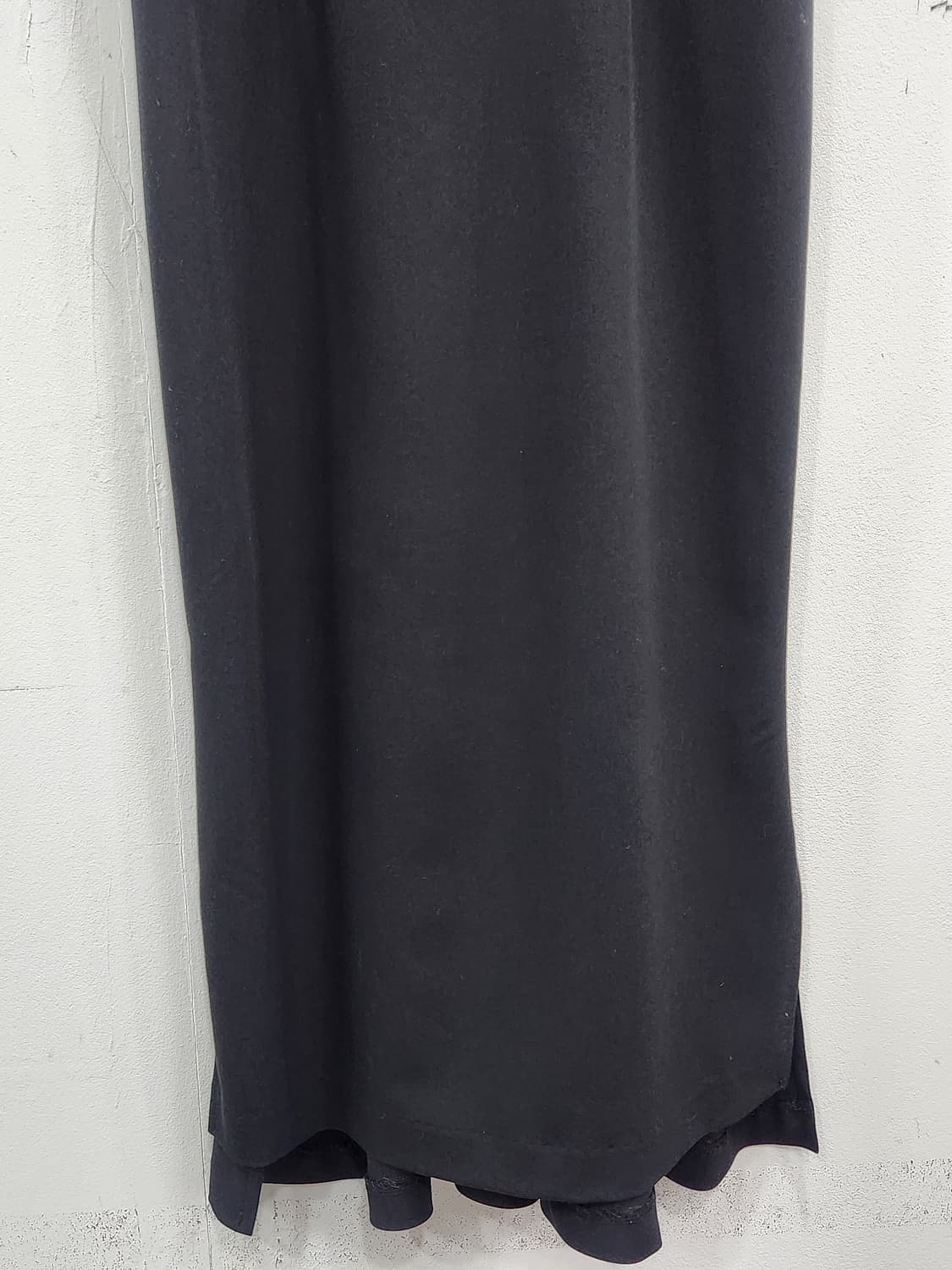 [1] 아이엠리버티 블랙 V넥 슬림핏 원피스 1사이즈 상품이미지3