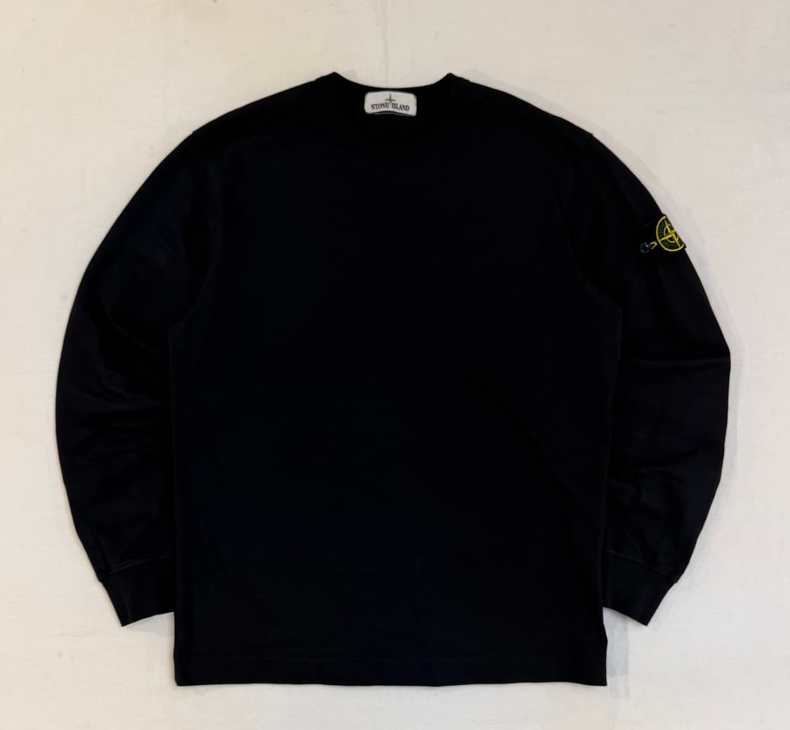 스톤아일랜드 21ss 와펜 롱슬리브 긴팔 티셔츠 블랙 상품이미지1