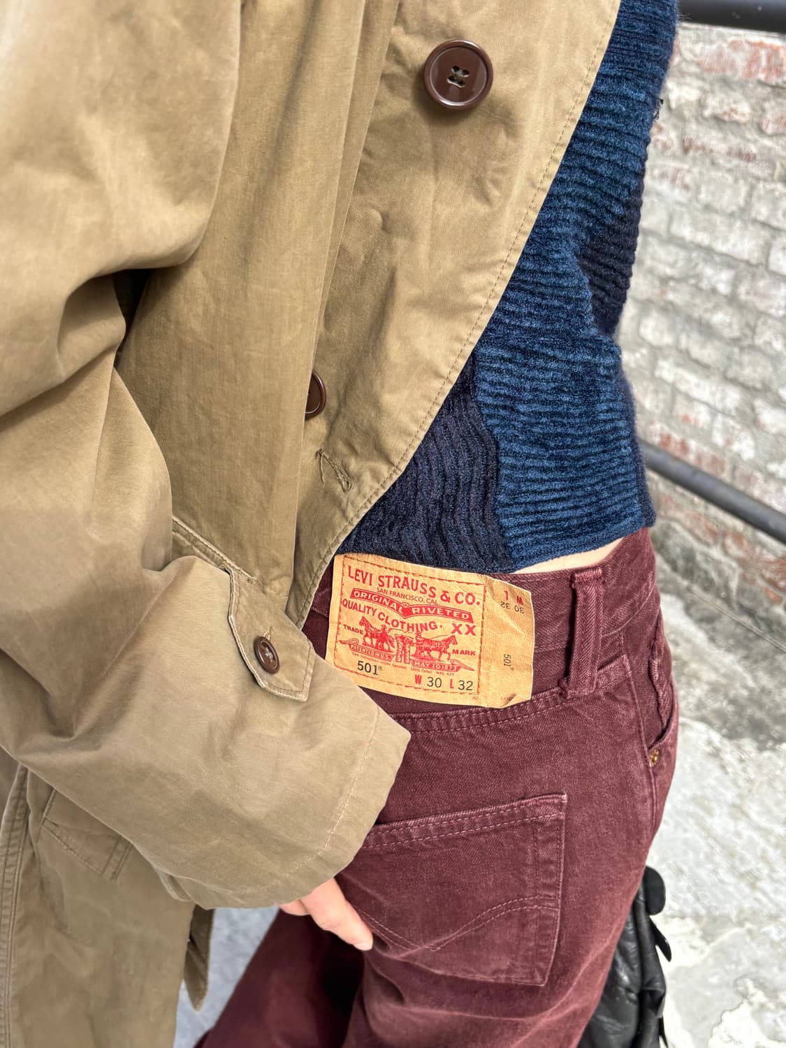 JPN 네이비 사선 언발란스 니트 상품이미지6