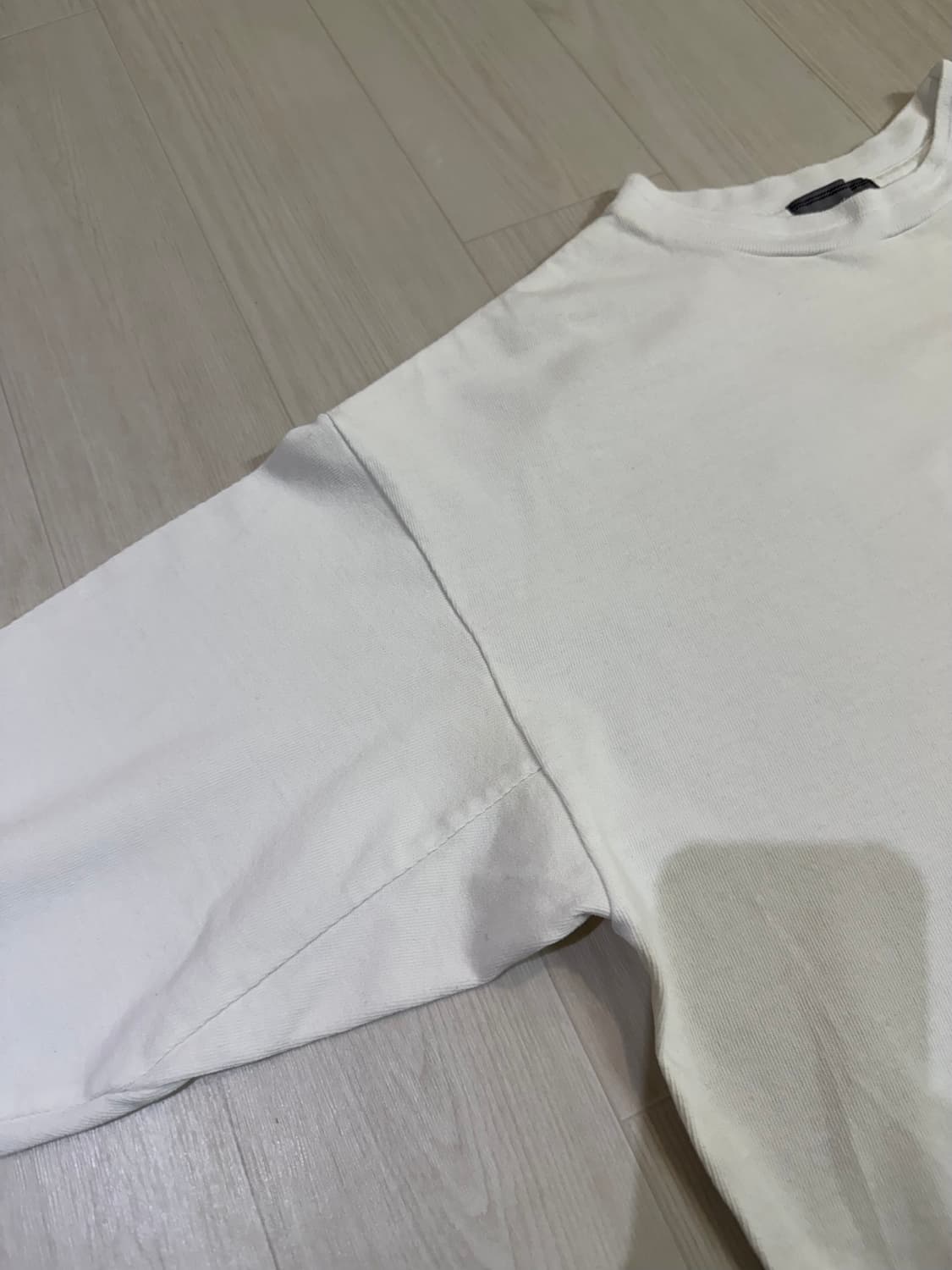 유나이티드 애로우즈 화이트 긴팔 티셔츠 S 사이즈 상품이미지4