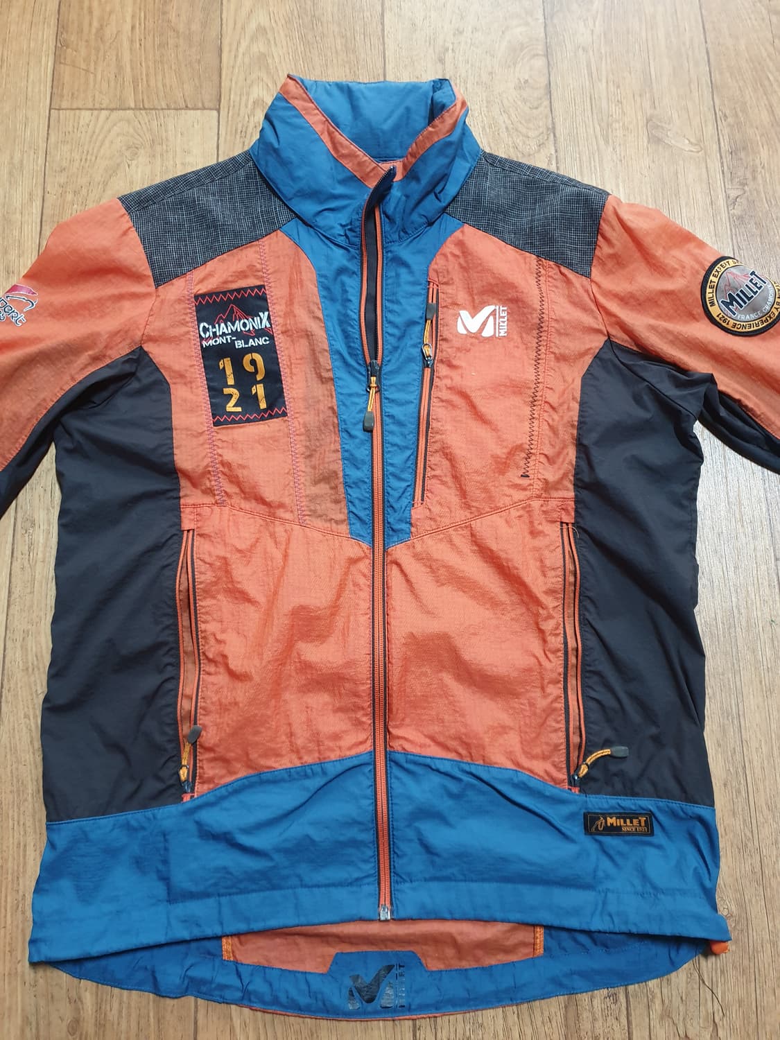 1117 밀레 아웃도어 바람막이 95 사이즈입니다 상품이미지1