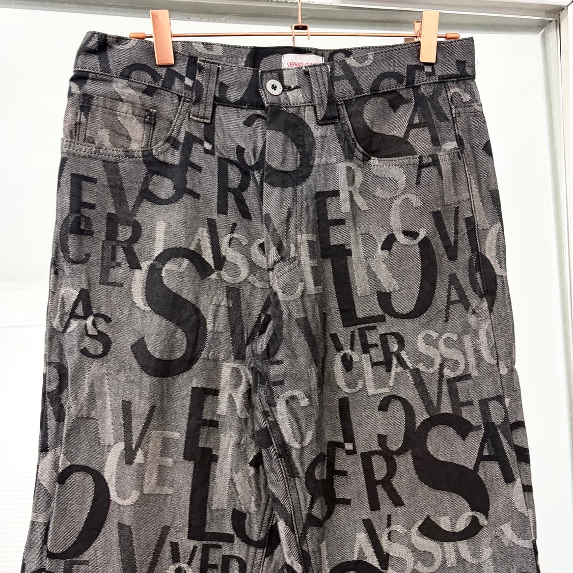 베르사체 클래식 멀티로고 데님 팬츠 상품이미지6