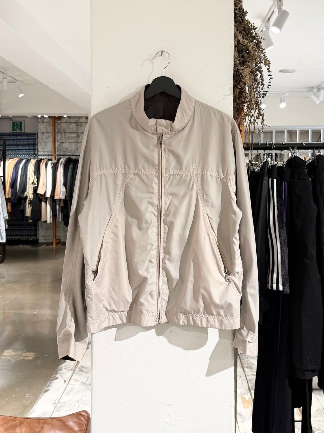 베르사체 컬렉션 아이보리 브라운 리버시블 폴리 자켓 상품이미지1