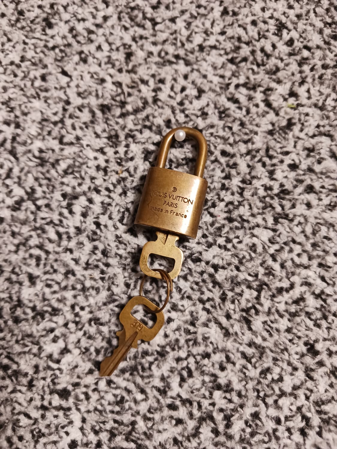 루이비통 패드락 자물쇠 상품이미지1