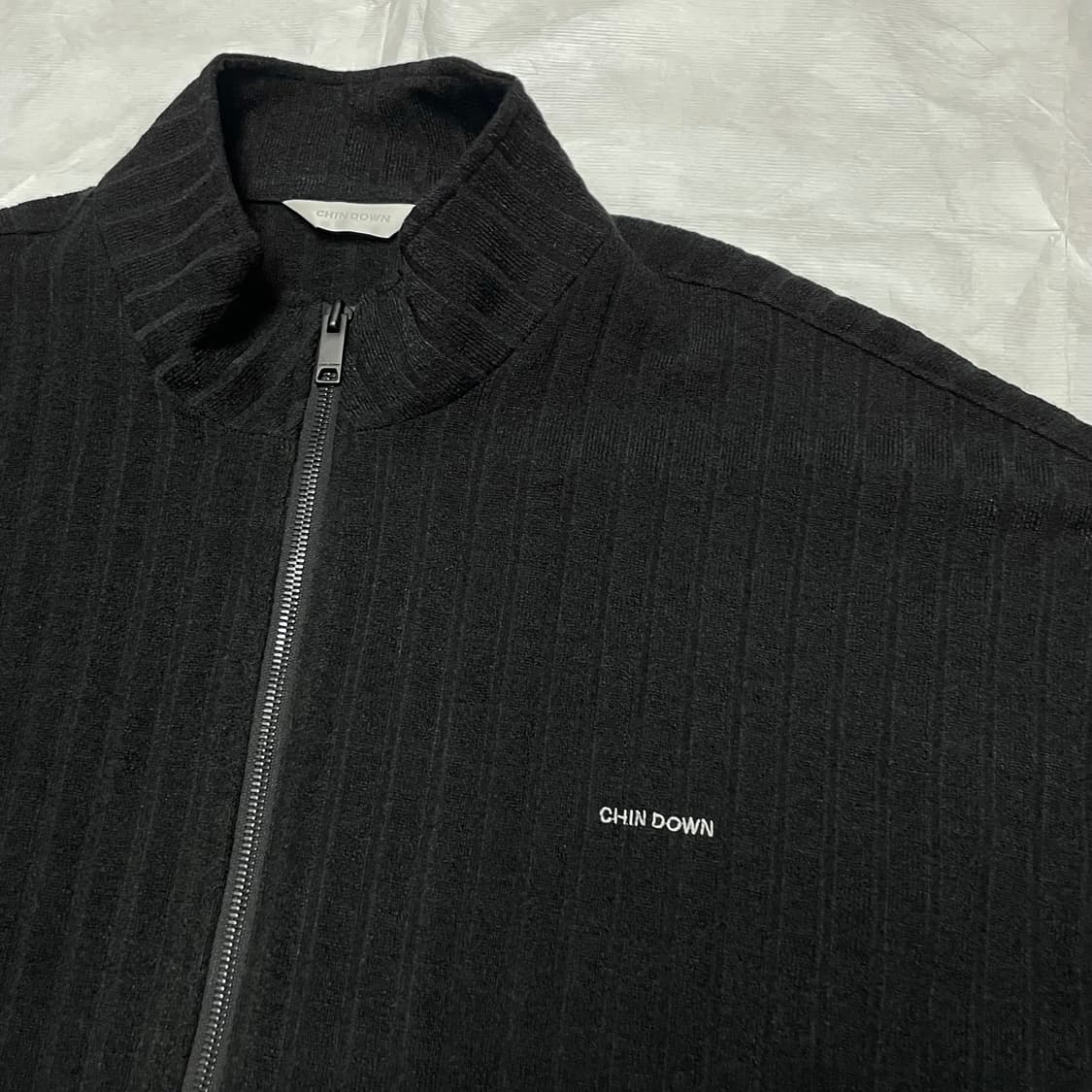 2) 친다운 언발란스 니트 집업 자켓 상품이미지3