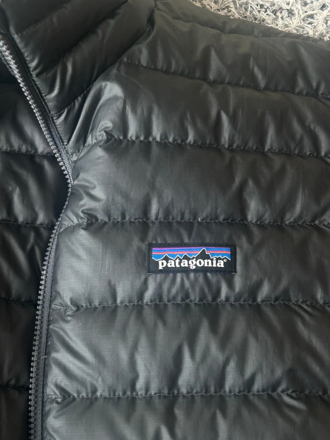 파타고니아 다운스웨터 포지그레이 M 상품이미지2