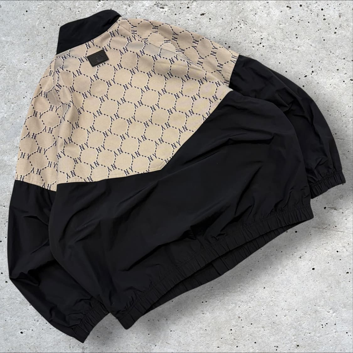 [2XL] MLB 엠엘비 모노그램 뉴욕 양키스 패턴 바람막이 D716 상품이미지2