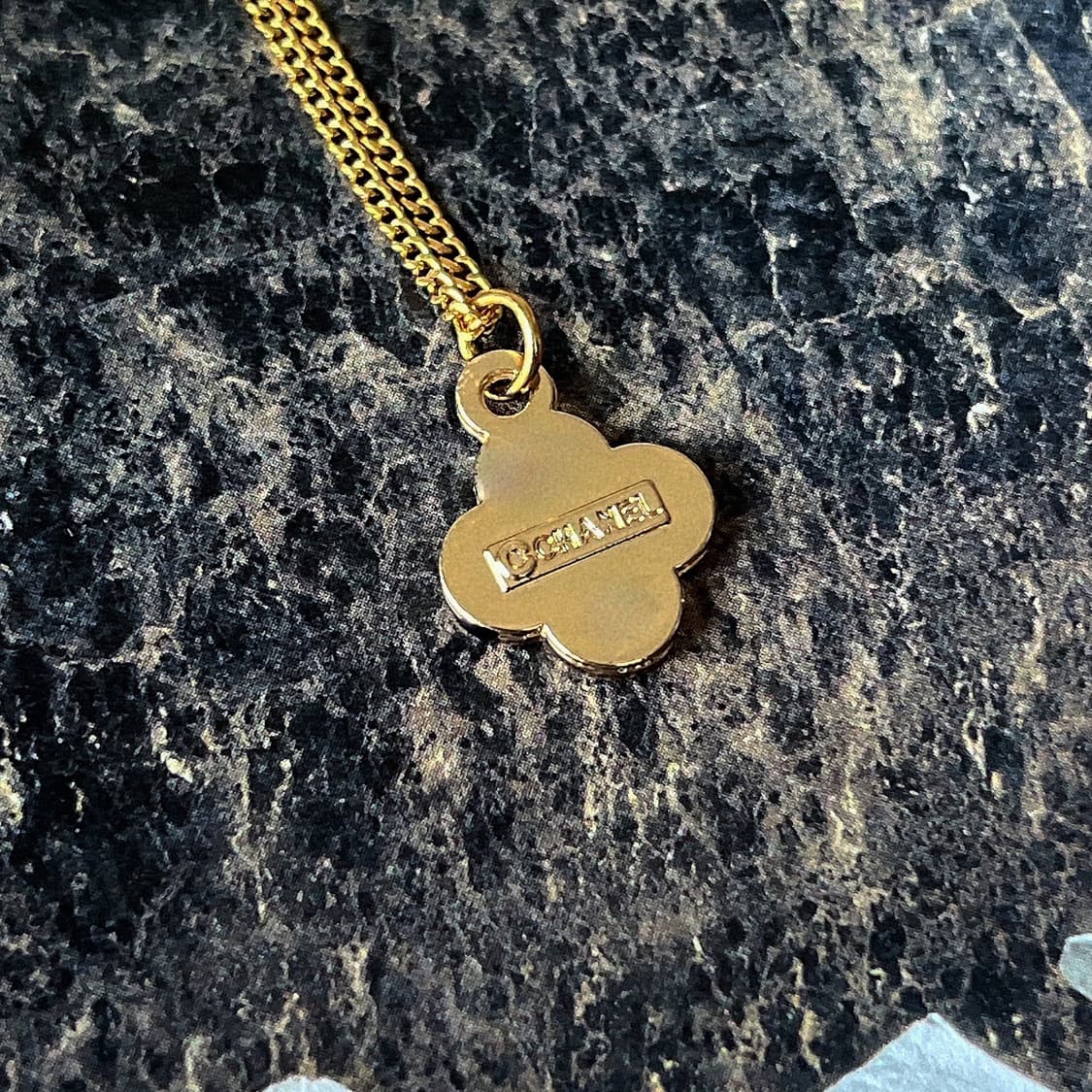 2Color 샤넬 쁘띠 클로버 업사이클링 골드 목걸이 상품이미지6