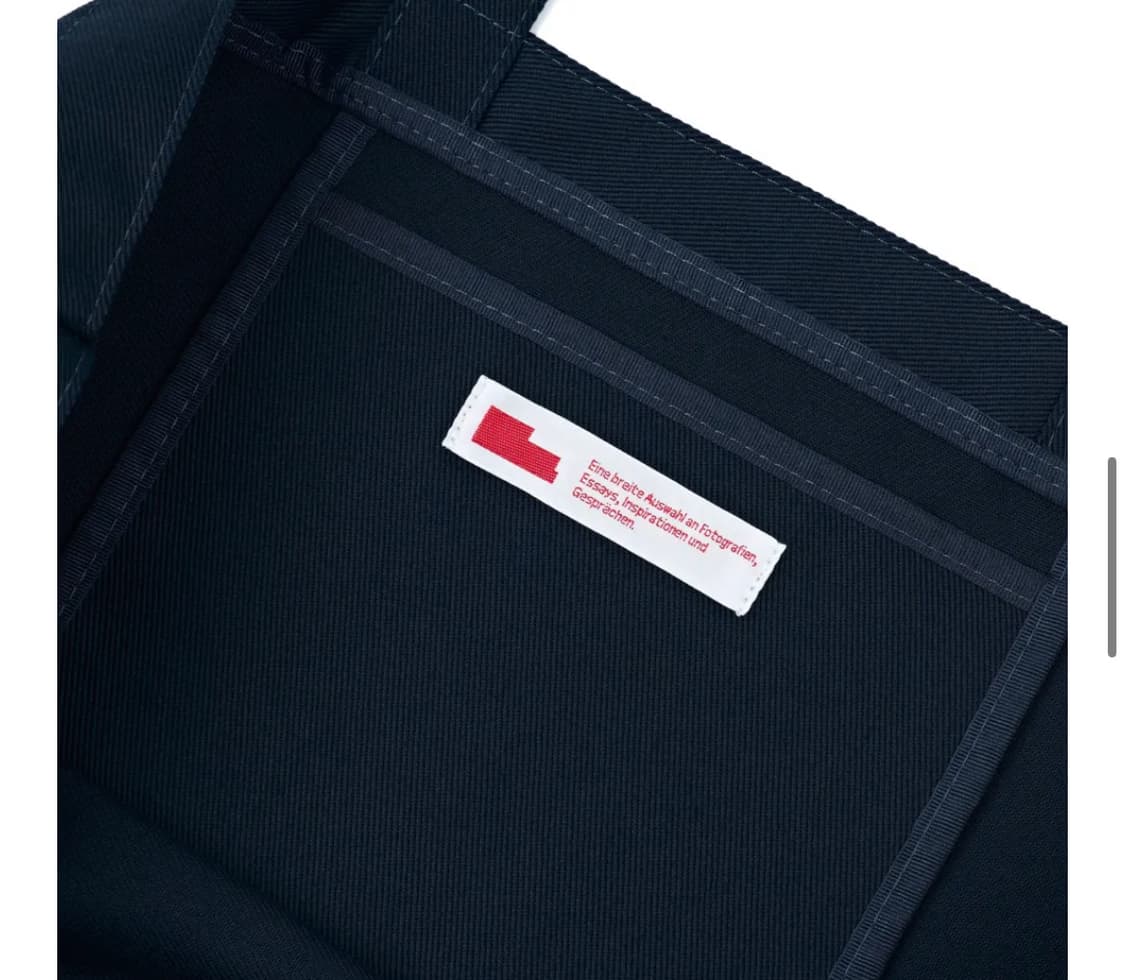 베를린포토북디스트리뷰션 KOLLEKTIV 001 BAG (NAVY) 상품이미지3