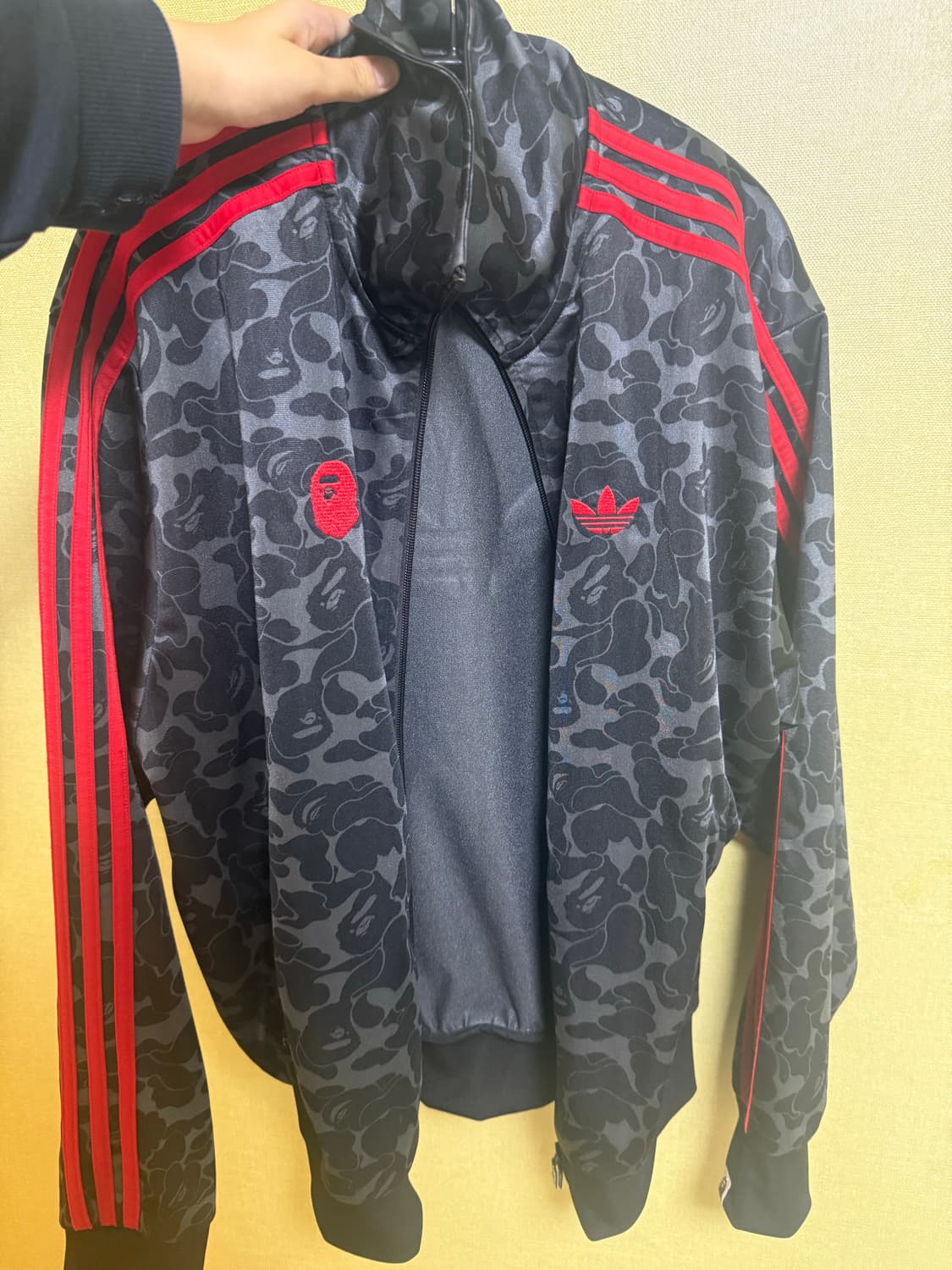 아디다스 x 베이프 올오버 프린트 트랙 탑 블랙 US M 상품이미지2