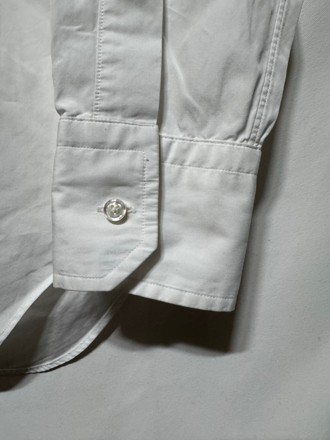 1 톰브라운 암밴드 셔츠 상품이미지3