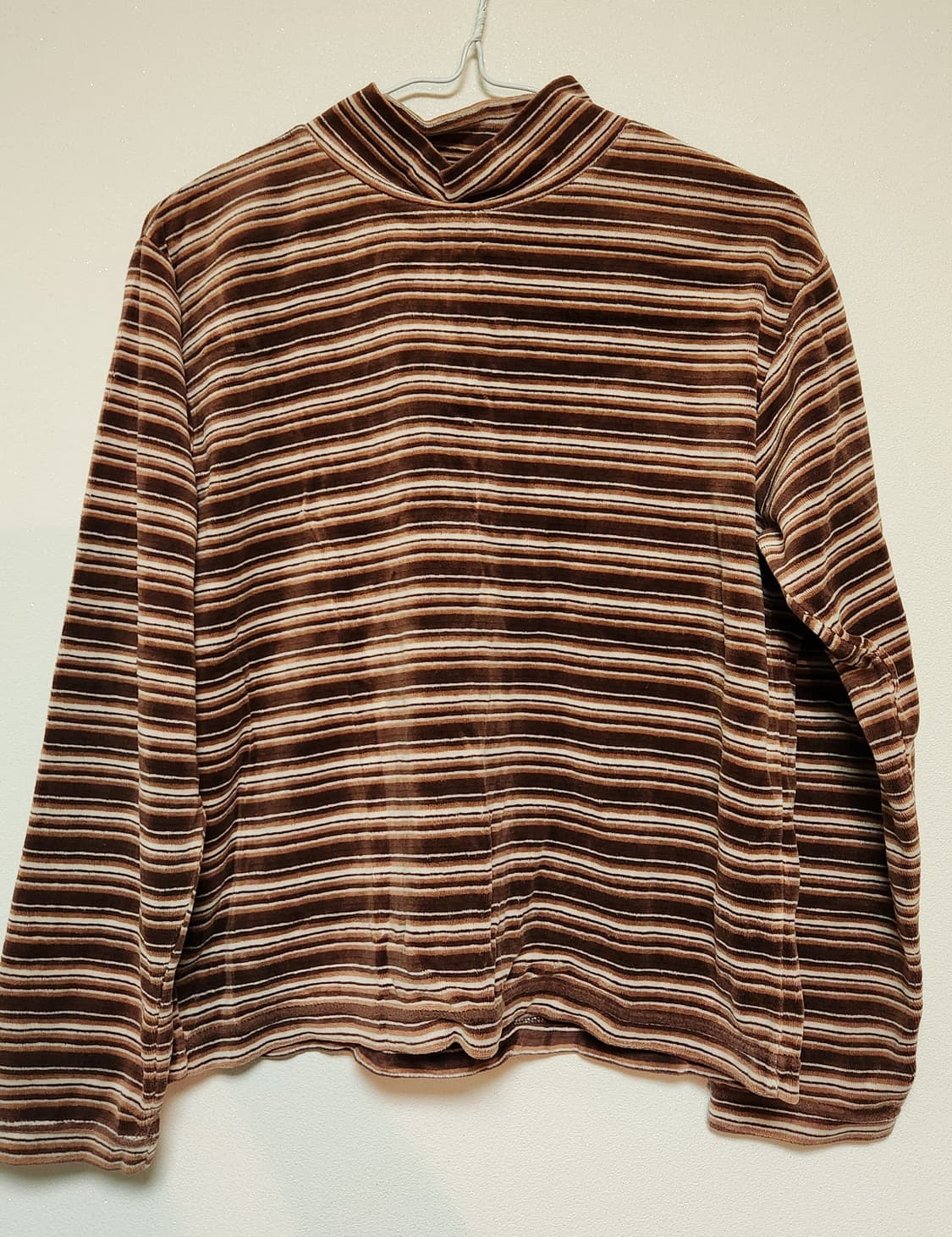 갈색 줄무늬 목폴라 상품이미지1