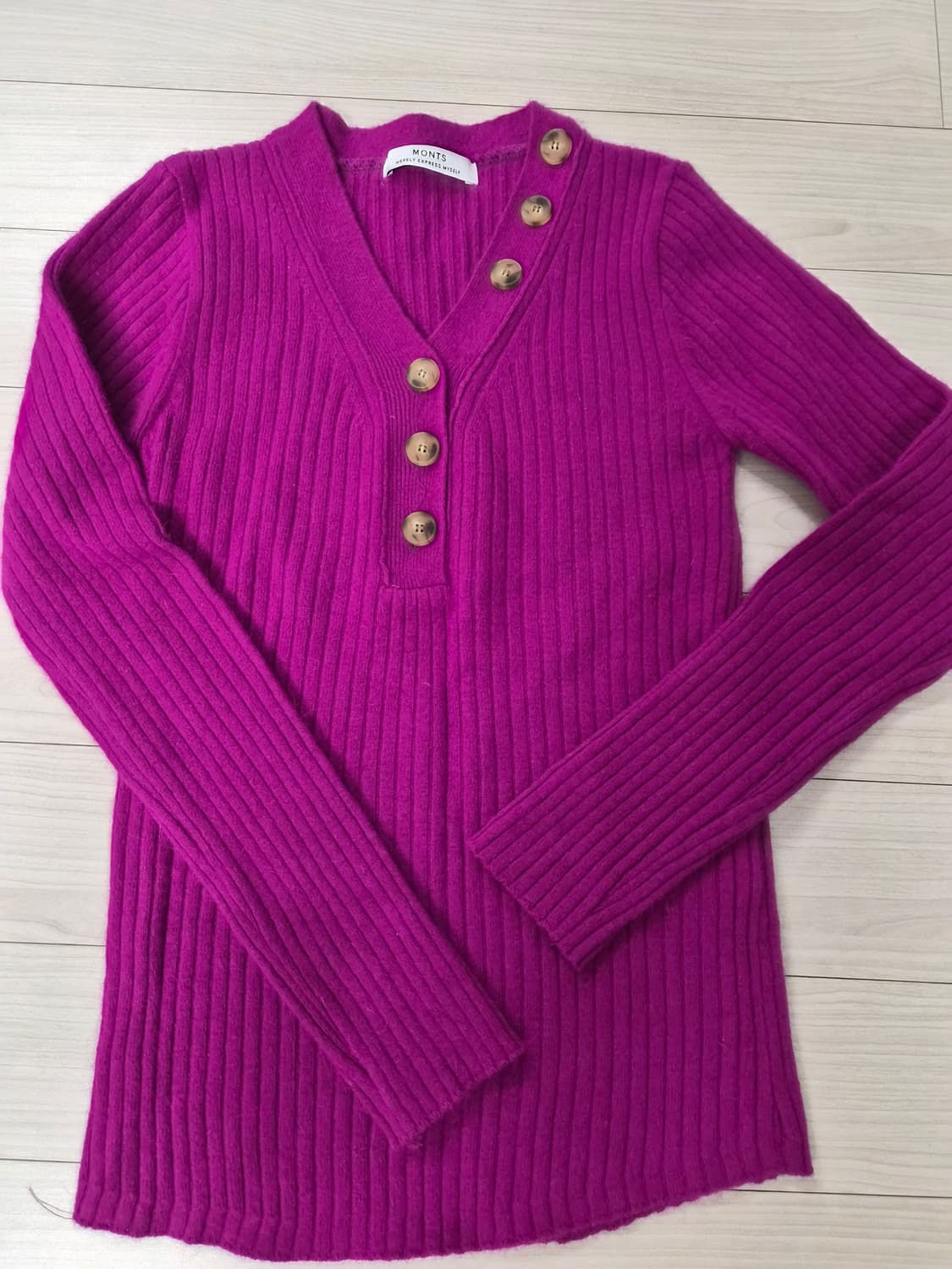 [MONTS] 몬츠783 버튼 브이넥 앙고라 니트 (퍼플) 상품이미지6