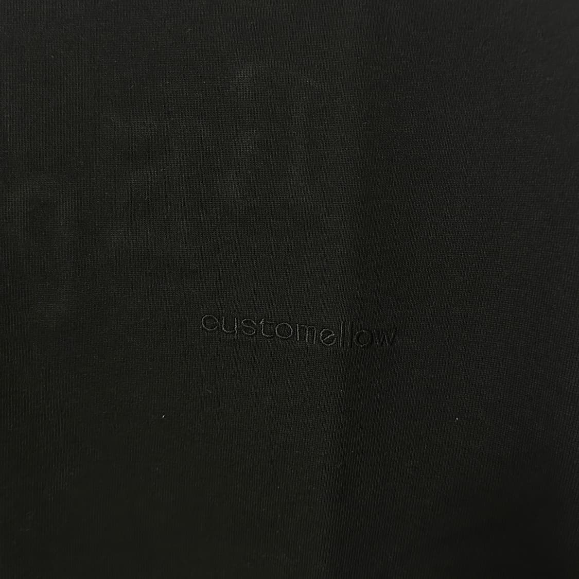 새상품 정가 18M 커스텀멜로우 자수 그래픽 반팔티 블랙 상품이미지3