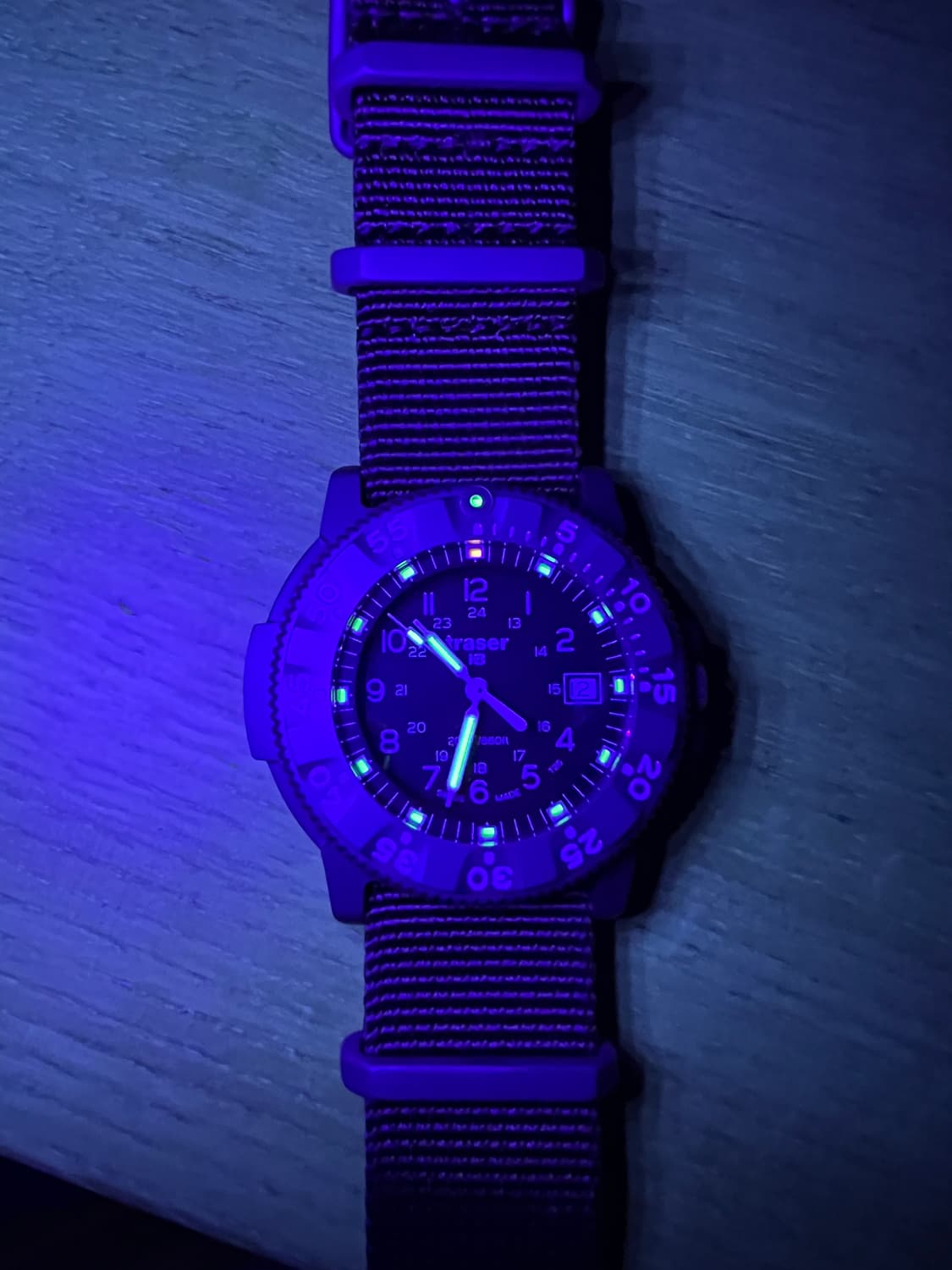 트레이저 H3 커맨더 100 포스 티타늄 판매합니다.  상품이미지7