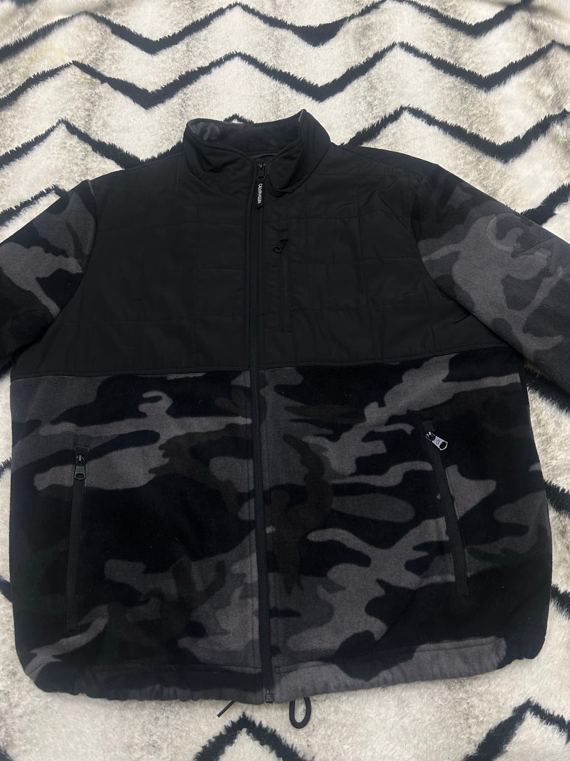 [L]켈빈클라인 카모 플리스 자켓 상품이미지3