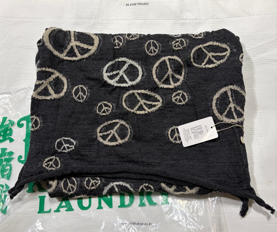 [품절제품/국내배송] 25FW kapital 캐피탈 피스 울 머플러 상품이미지1